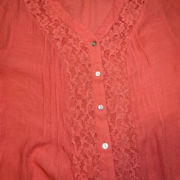 Studio Works | Coral Button Front Top with Lace | Large - Picture 6 of 10